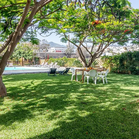 Hoya De La Campana Apartman *